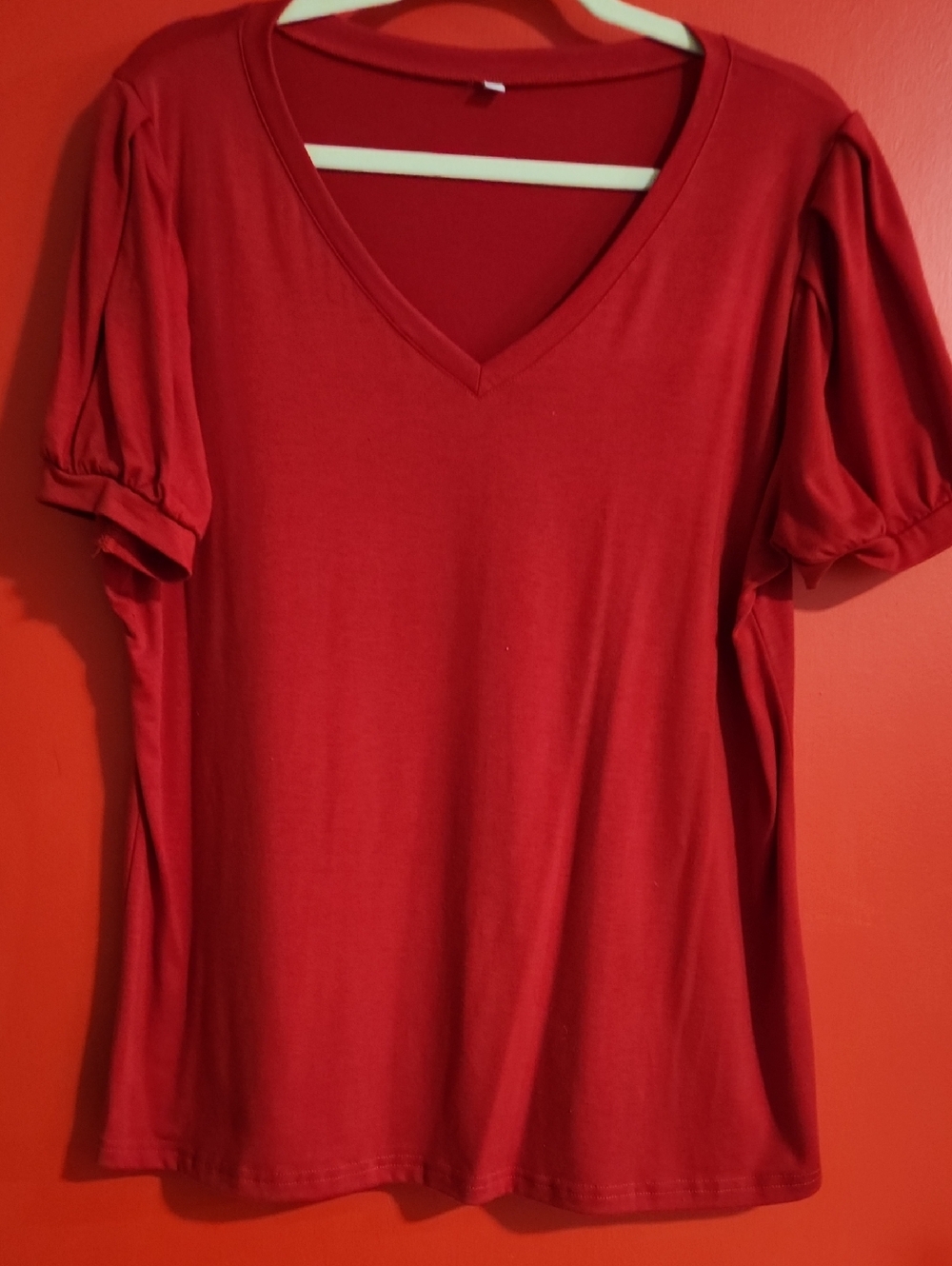 XL Women’s Red V-Neck Short Puff Sleeve Top